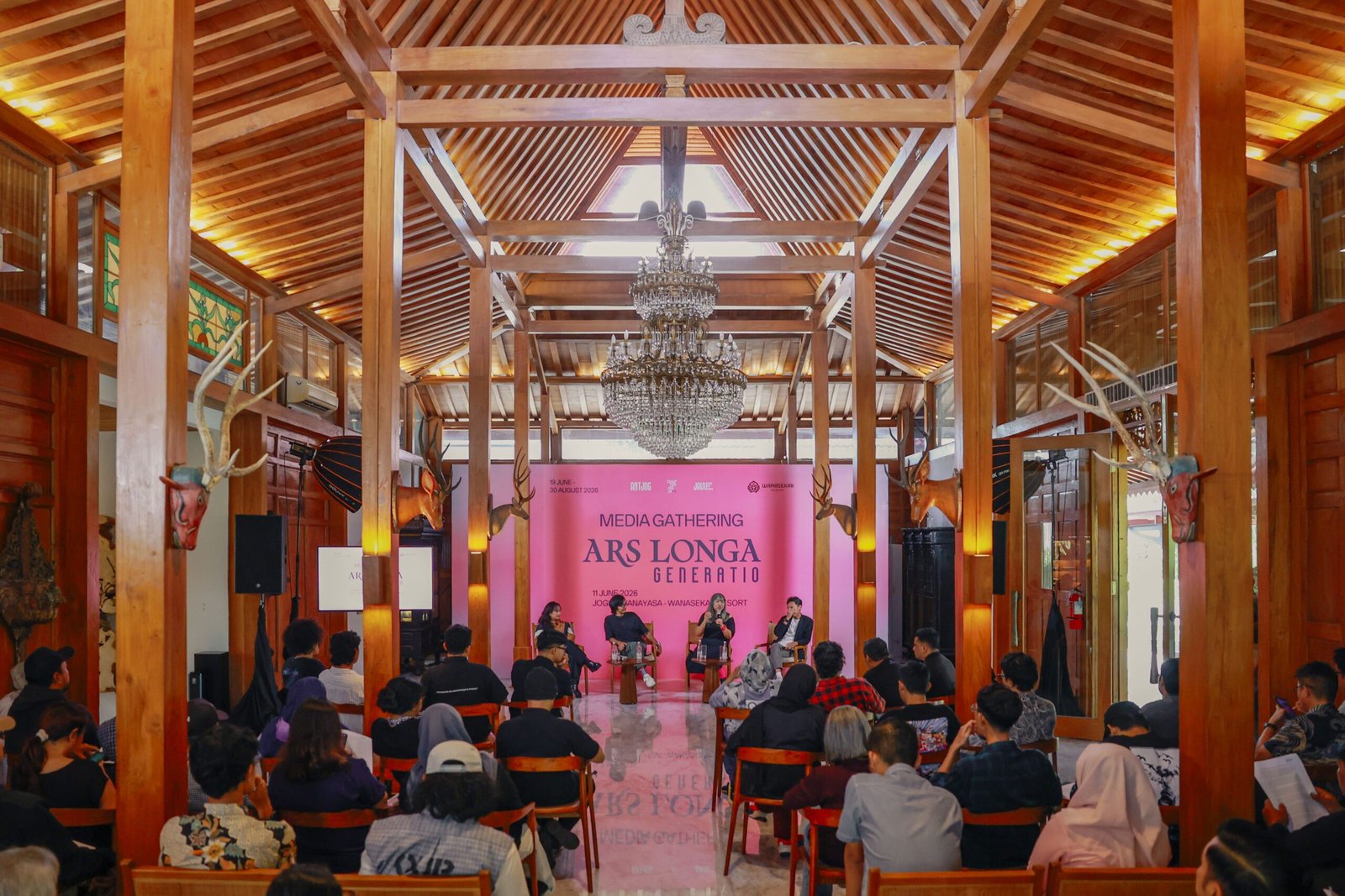 ARTJOG 2026-Media Gathering-Suasana_Fotografer Ariyanto Nugroho