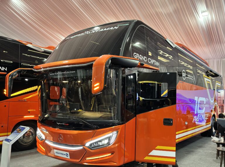 Unit Mercedes-Benz OH 1626 L milik PO Kenzo dengan balutan body karoseri Tentrem