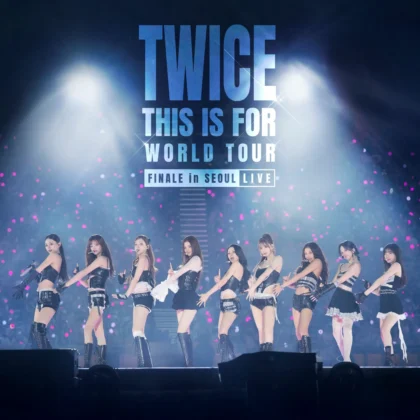 TWICE Rilis Vinyl Live THIS IS FOR dari Konser Finale Seoul