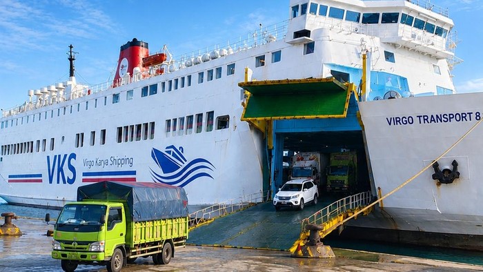 Kapal Virgo Transport 8 Terbalik di Laut Jawa