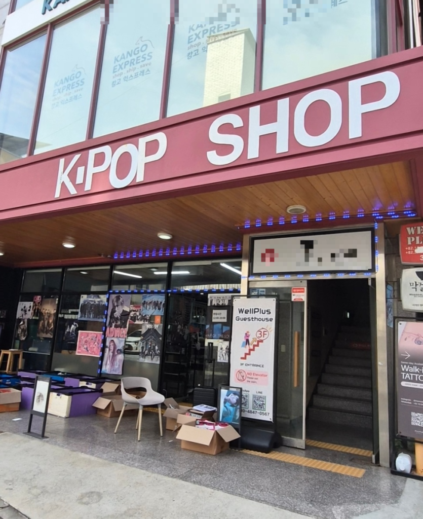Album K-Pop Gratis di Seoul Jadi Solusi Limbah Photocard, Ada NCT hingga IVE