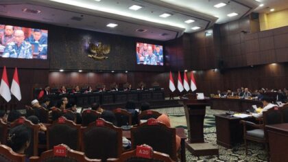 sidang-gugatan-ijazah-gibran-di-mk-